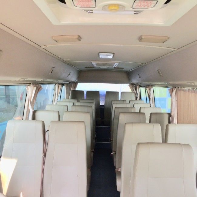 18 좌석 전기 코스터 버스 200km 크루즈 범위와 89.7 kWh 배터리